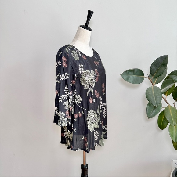 MASAI dark floral satin top size S - Picture 4 of 6